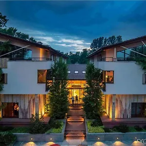 Farmona Business & Cracovie