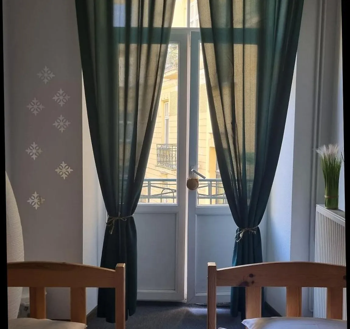 Green Cat Rooms Krakow 0*,